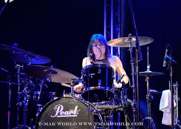 Sandy Gennaro of the Pat Travers Band in Toronto