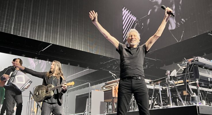 Roger Waters This Is Not A Drill Tour – Toronto 2022